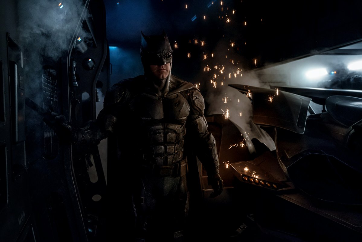 nuevo traje táctico de Batman en la película de la liga de la justicia